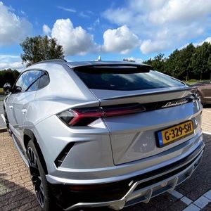 Meet your Posher, Stanley